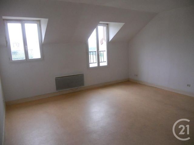 Appartement F4 à louer ST GEORGES DE ROUELLEY